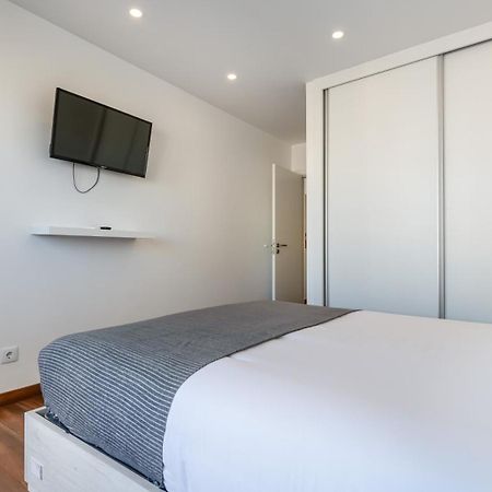 Serene Blue 1 Bdr Flat With Balcony By Lovelystay Portimão Exteriér fotografie