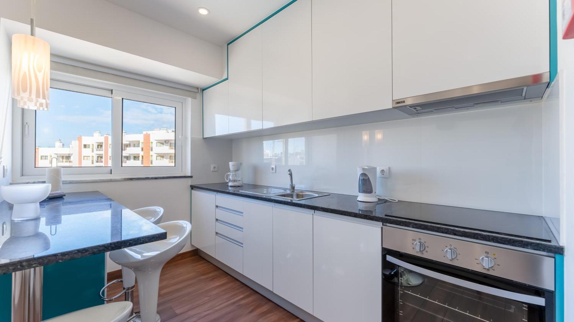 Serene Blue 1 Bdr Flat With Balcony By Lovelystay Portimão Exteriér fotografie